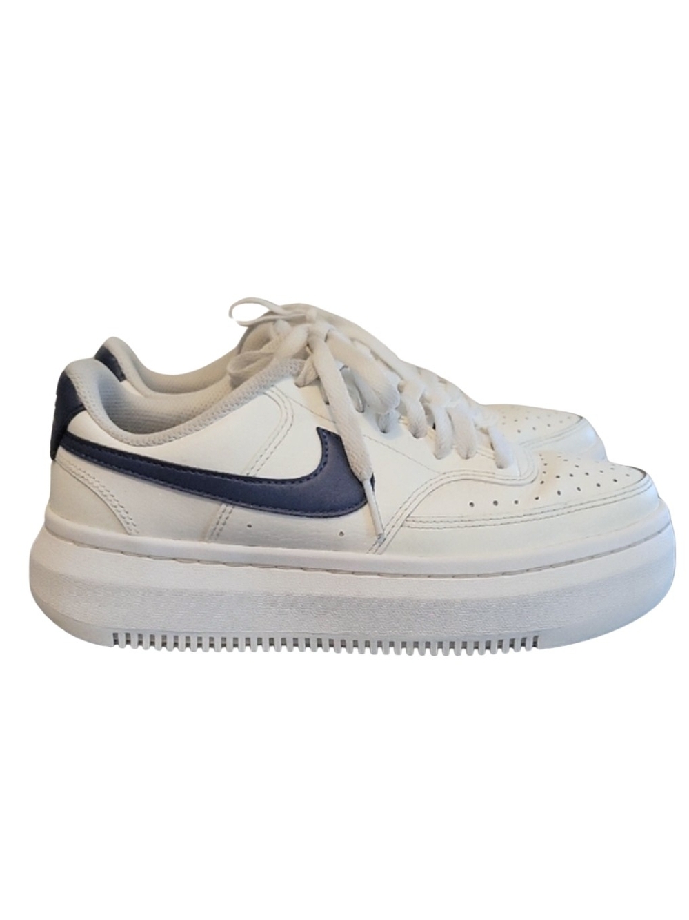 Nike Woman Size 7 Sneakers